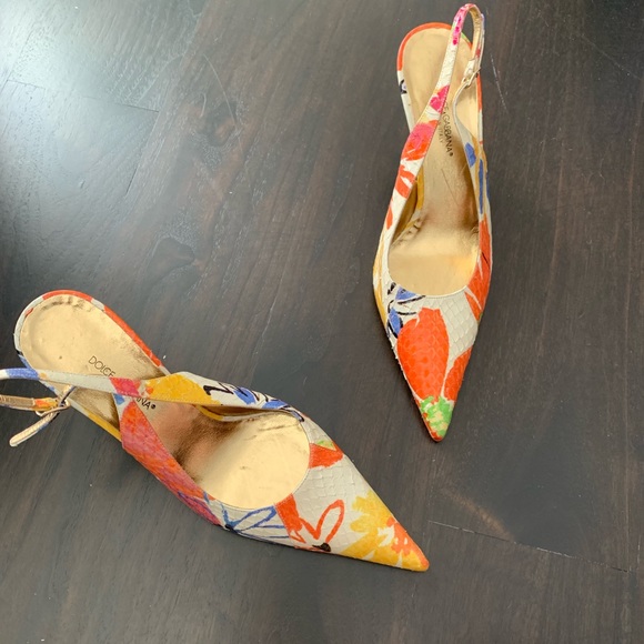 🆕 Dolce And Gabbana Heels - Picture 2 of 5